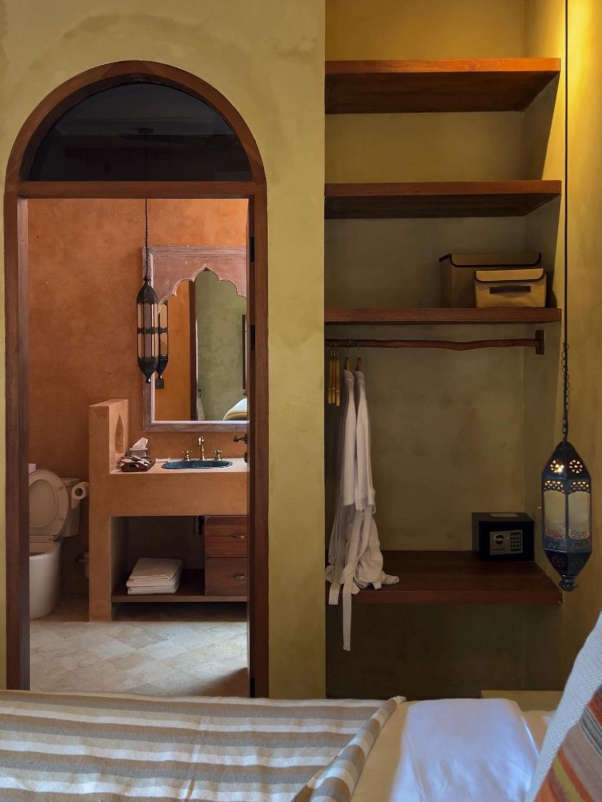 Lina Boutique Villas And Spa Kuta  Экстерьер фото